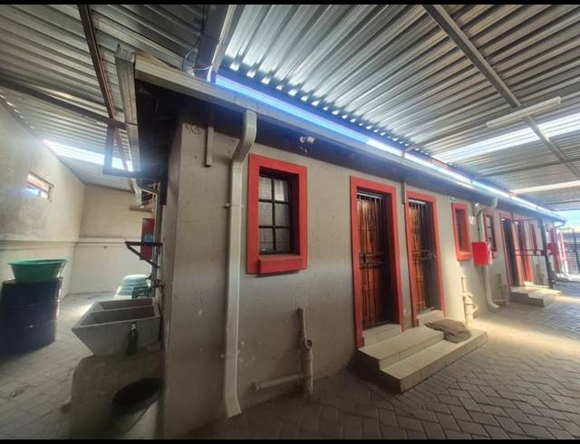 10 BEDROOM HOUSE FOR SALE IN SOSHANGUVE M